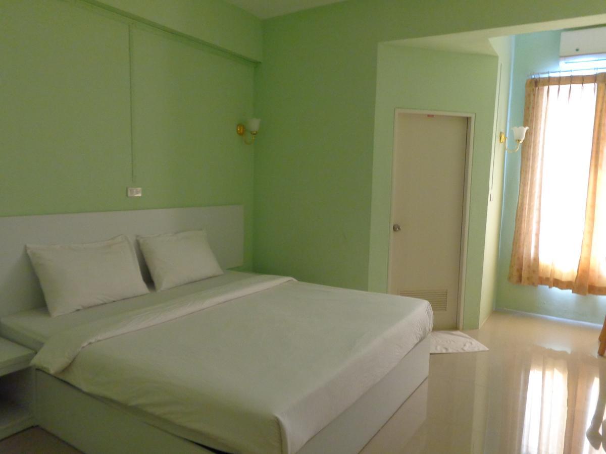 Siam Apple Hotel & Resort Ban Khlong Exterior photo