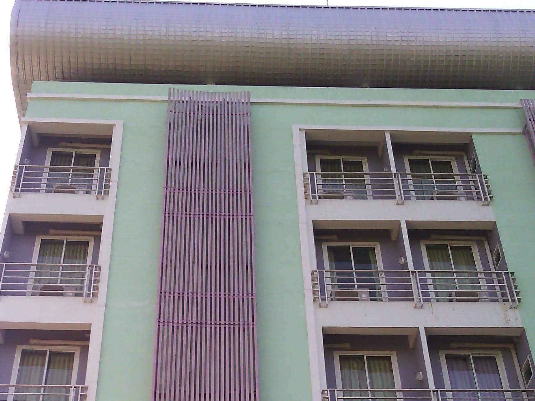 Siam Apple Hotel & Resort Ban Khlong Exterior photo