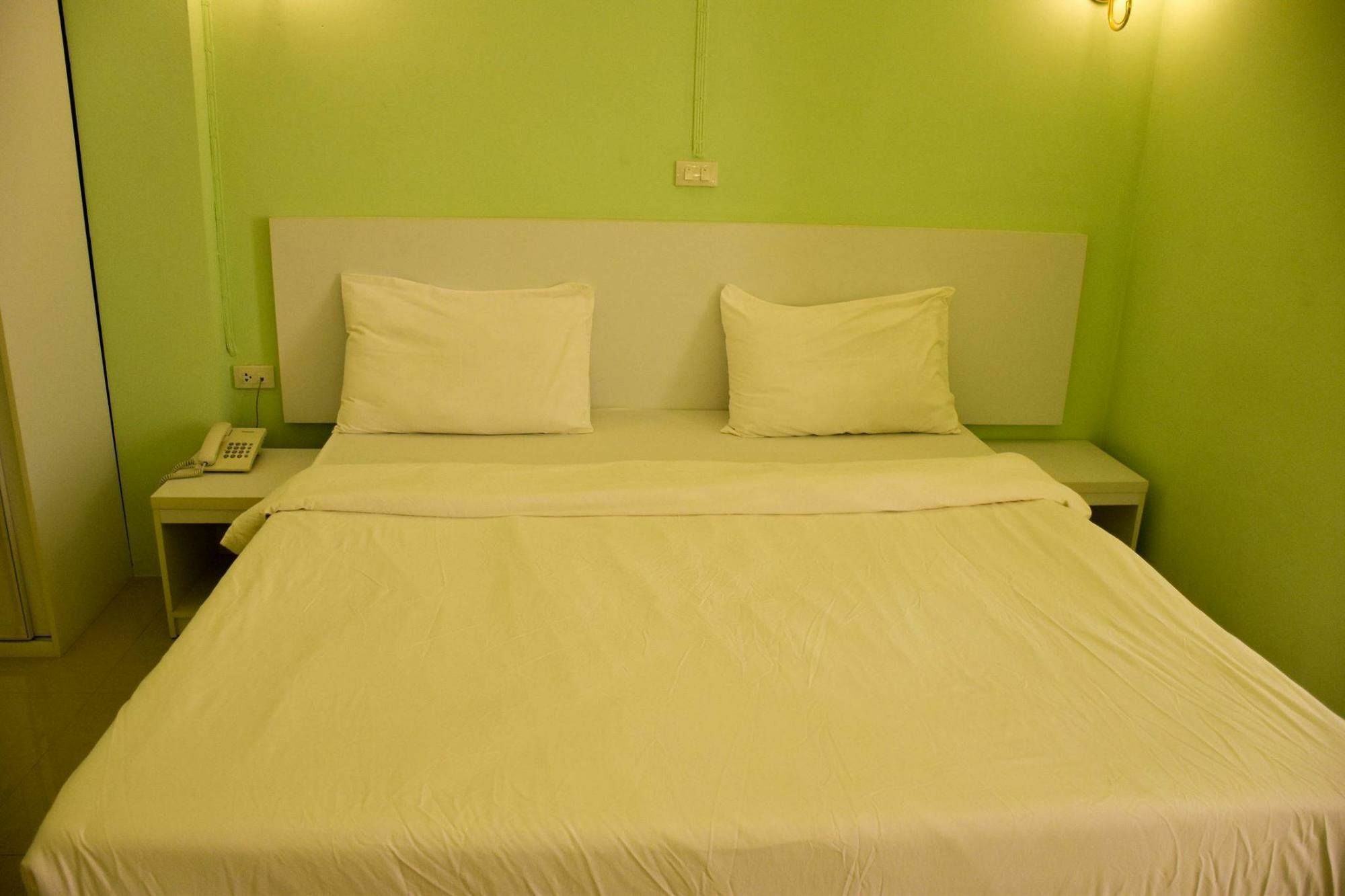 Siam Apple Hotel & Resort Ban Khlong Exterior photo