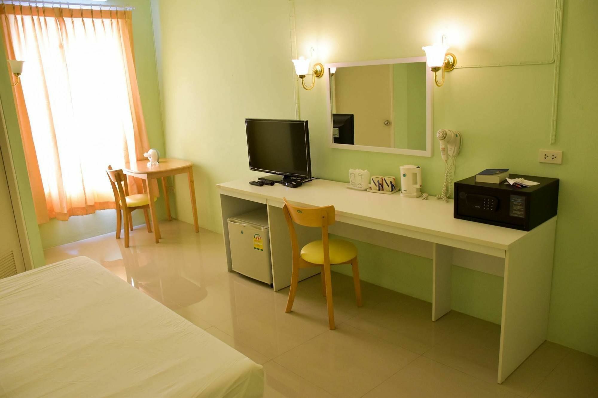 Siam Apple Hotel & Resort Ban Khlong Exterior photo